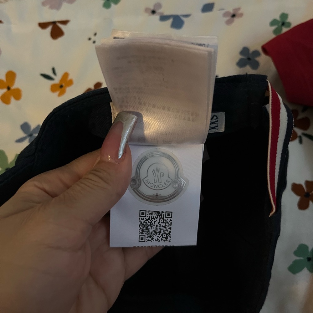 Baby Moncler cap